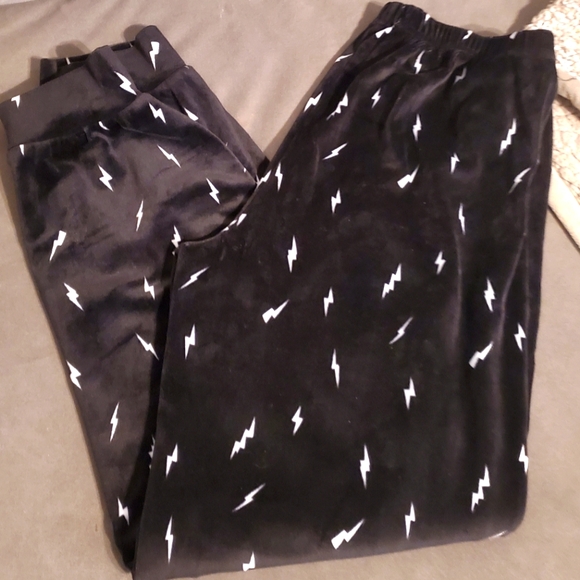 Jolly and joy plush black and white pijama pants. - Picture 1 of 2